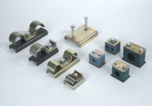 V0319_two_line_clamps