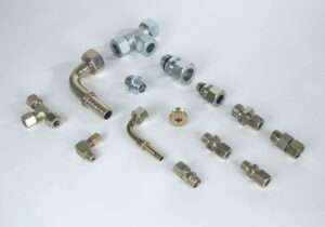 V0319_two_line_fittings